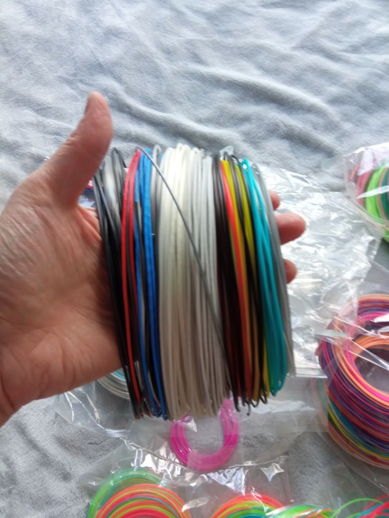 Sprzedam filament drukarka 3d - 100m filamentu