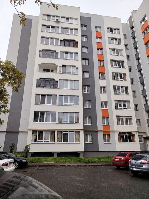 Продаж 3-кім кв по вул Коломийська ( Сихів )