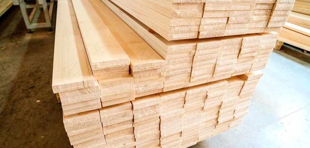 Сухий брус із сосни першого сорту