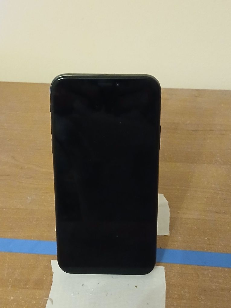 Sprzedam iPhone X.