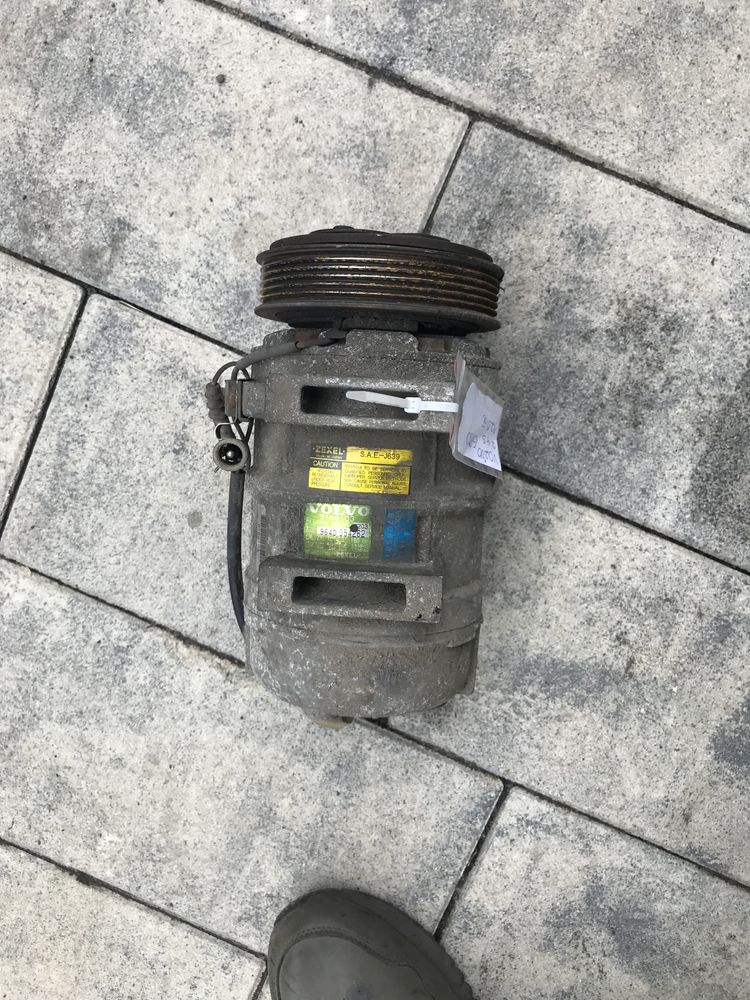 Kompresor Klimatyzacji Sprężarka Klimy Volvo S80 2.4 Benzyna rok 2002