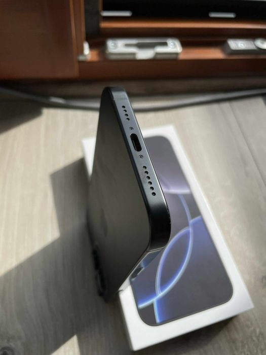 iPhone 16 Pro Max Gratis Case nowy