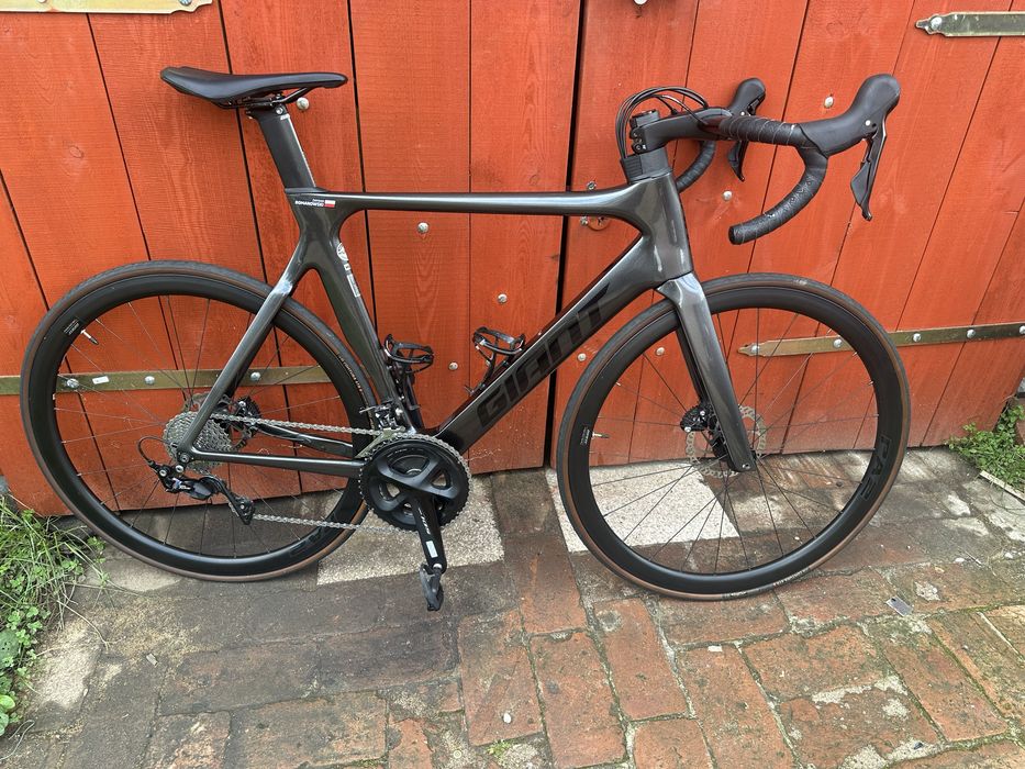 Rower szosowy Giant Propel Advanced 2 ( M / L )