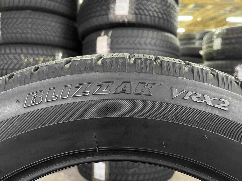 Шини вживані зимові 215/60 R17 BRIDGESTONE BLIZZAK VRX2
