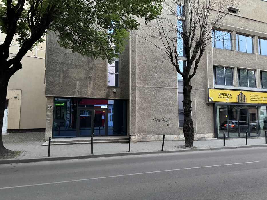 Продаж комерційного приміщення центр 2150 кв.м