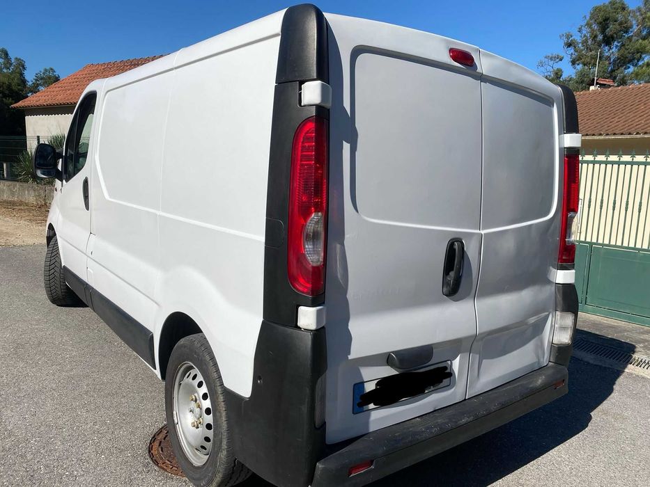 Renault Trafic II 2.0 DCI - 180000km