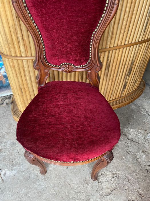Cadeira Madeira Maciça Nobre Centenária Veludo Vermelho