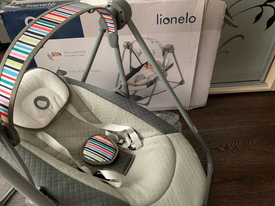 Крісло-гойдалка lionelo