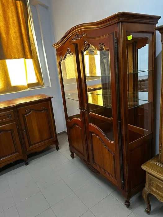 Komoda oraz witryna w ludwikowskim stylu. Transport cały kraj.