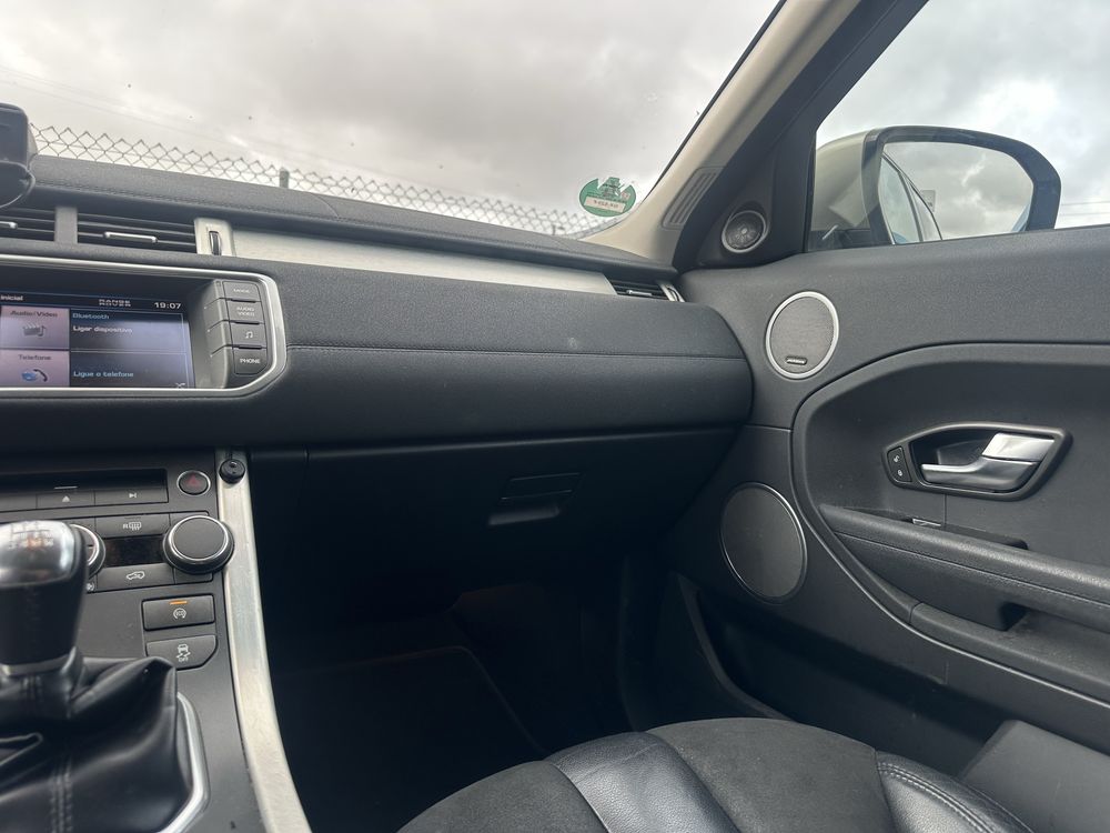 Range Rover Evoque 2.2D Aceito Retoma