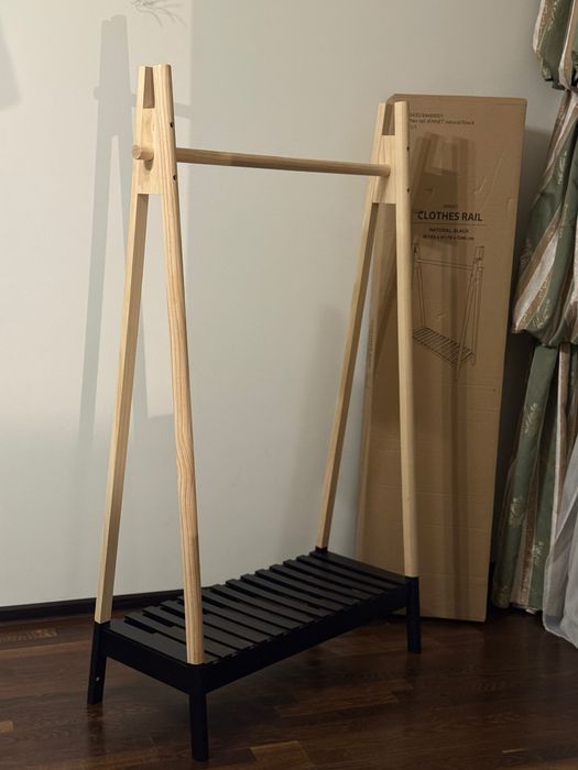 Вішалка пересувна JENNET, натура/чорний