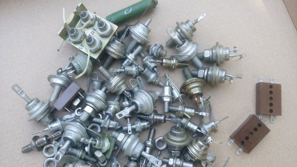 Радиодеталь диод тиростор Д производство СССР