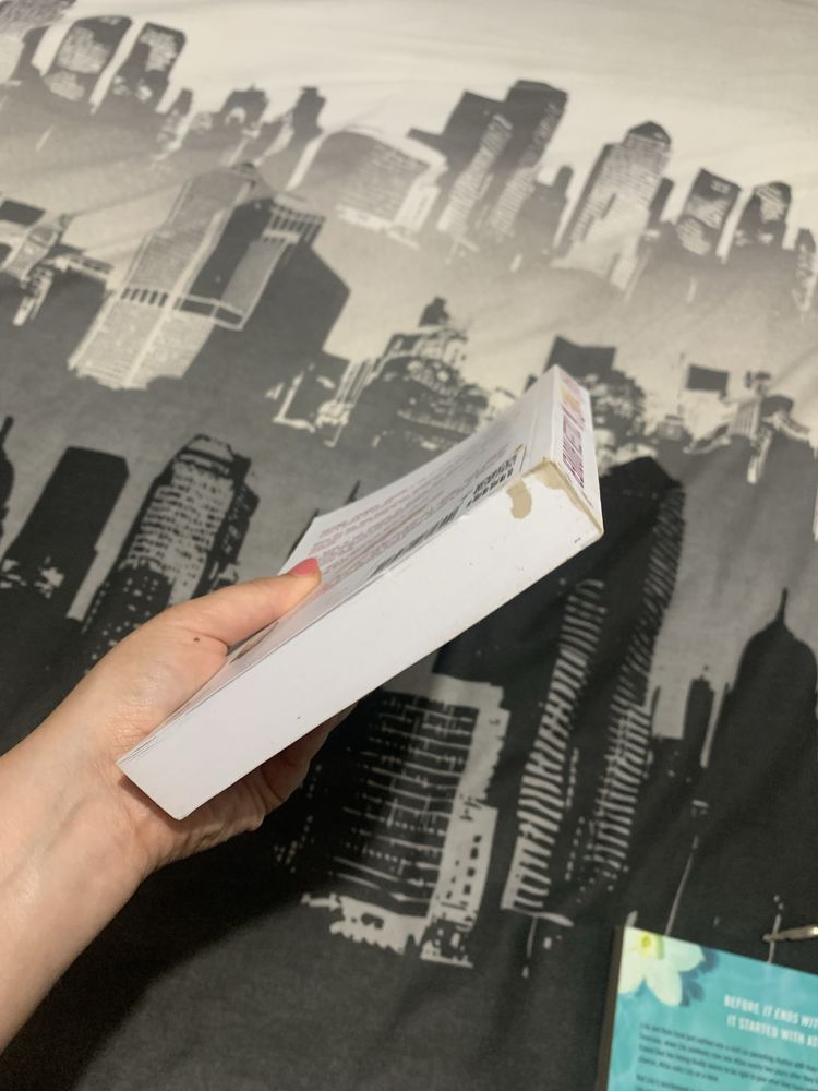 Livro Heart Bones