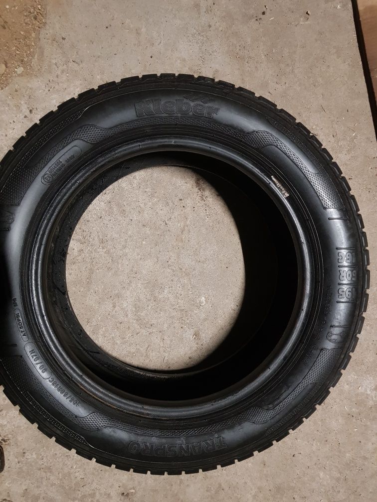 Kleber Transporo 195/60/16C