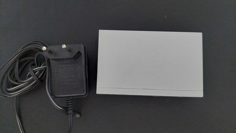 Switch Ethernet 4 Portas ZyXEL ES-105A V2