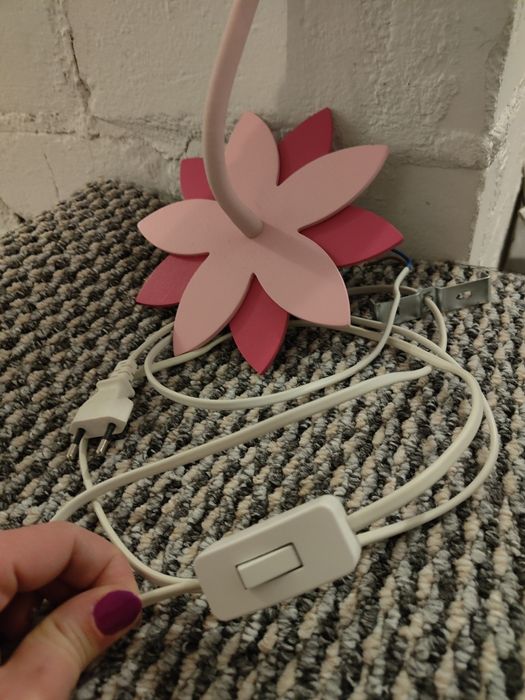 Lampka do powieszenia na ścianie