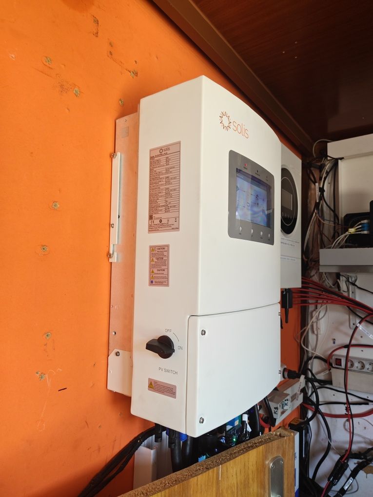 inversor híbrido solis fotovoltaico solar