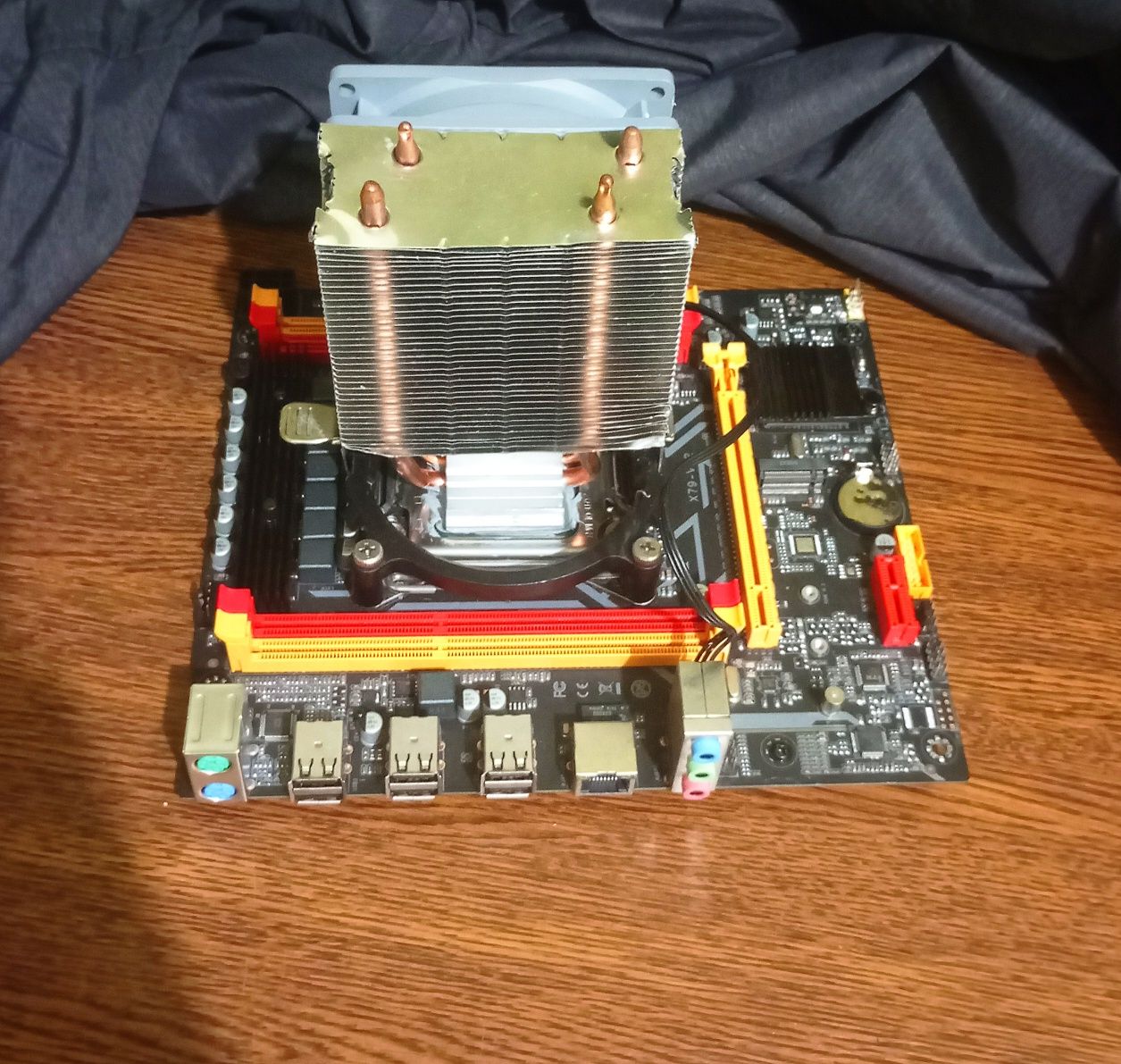 Комплект 2011 Intel Xeon E5-2650 v2 8 ядер