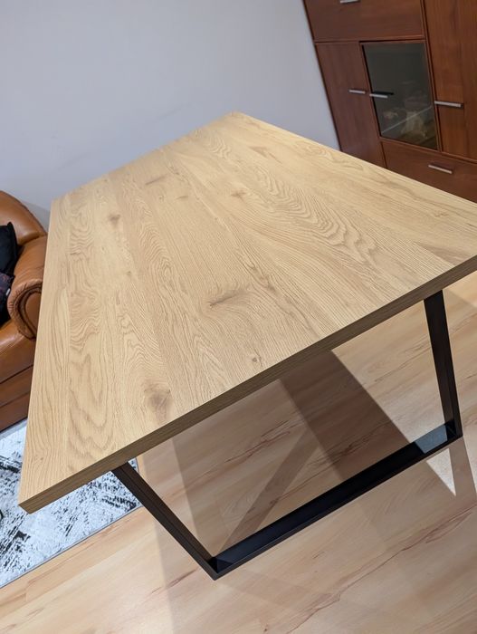 Stół loft AABENRAA 90x160 kolor ciepły dąb/czarny