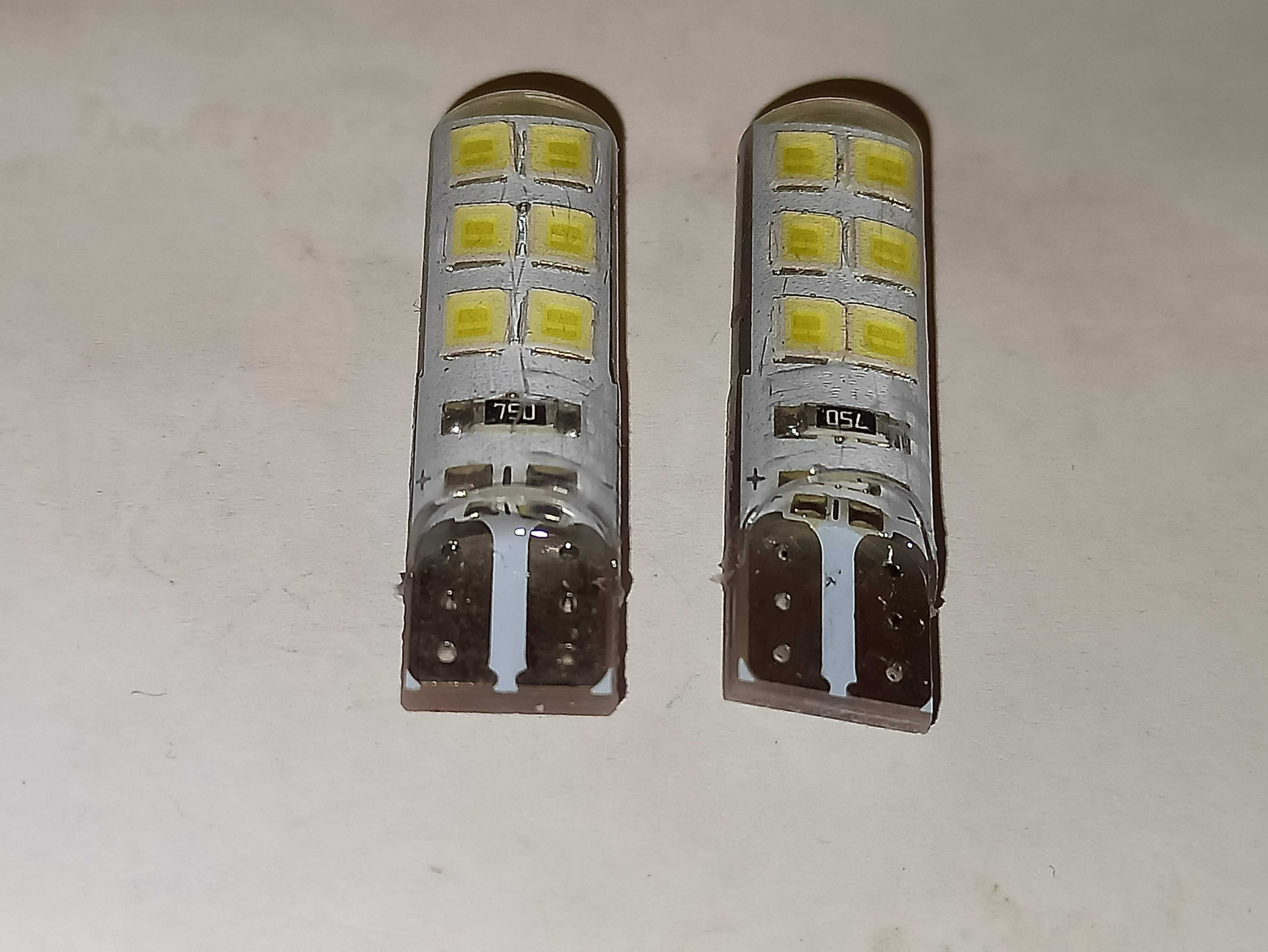 Лампа светодиодная T10 (W5W) 12V LED