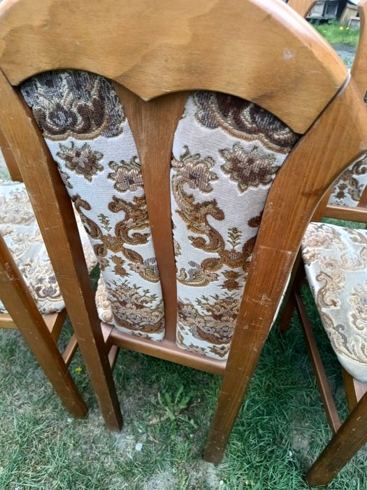 Krzesła pokojowe, drewniane 6 szt. tapicerowane.