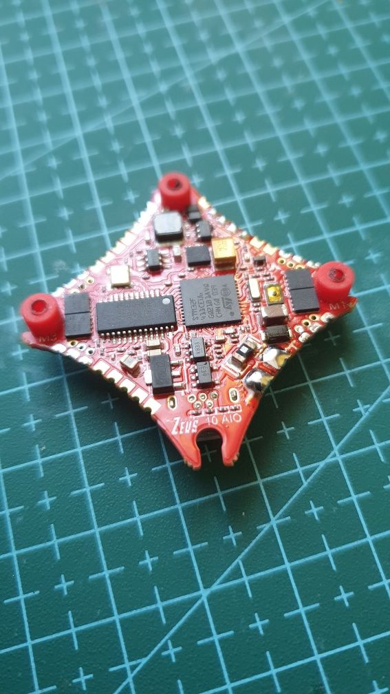 AIO HGLRC Zeus 10A 2-6S