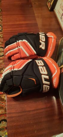 Перчатки хоккейные Bauer
