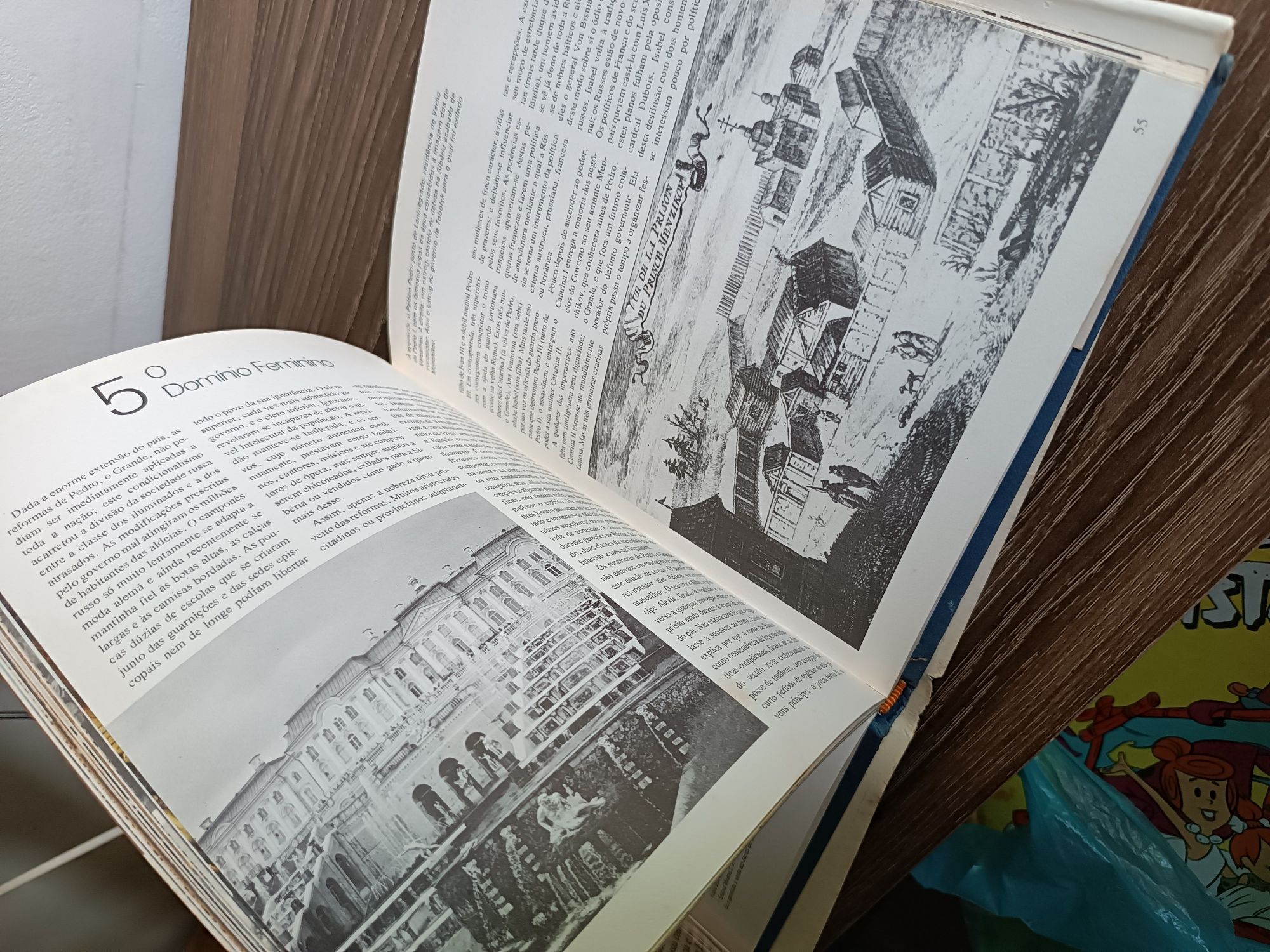 Livro histórico "História da Rússia " 1979