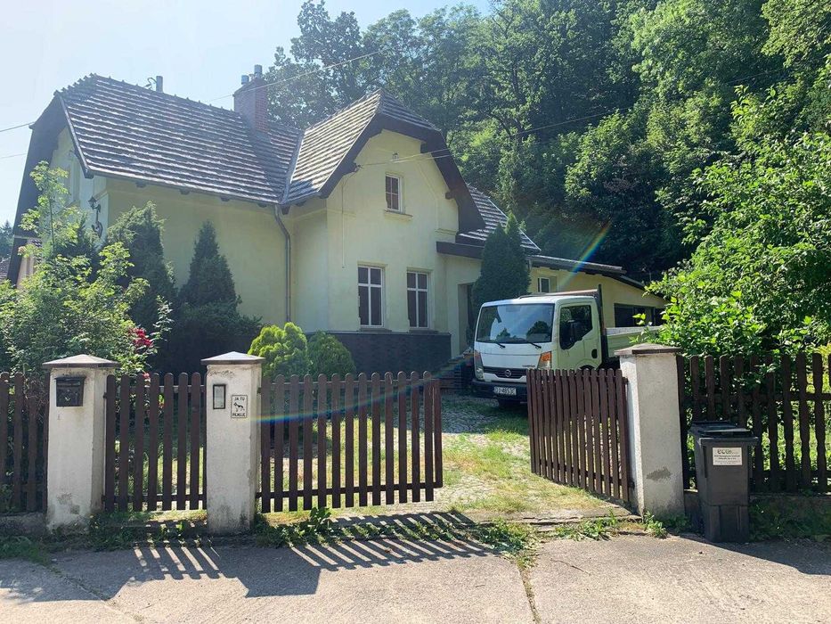 Malowniczy dom przy lesie Rościszów w Górach Sowich