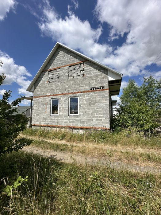 Новозбудований будинок у Миколаєві (Львівська область)