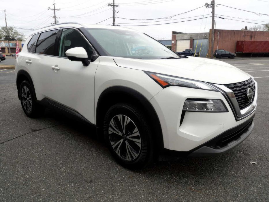 Nissan Rogue      2021