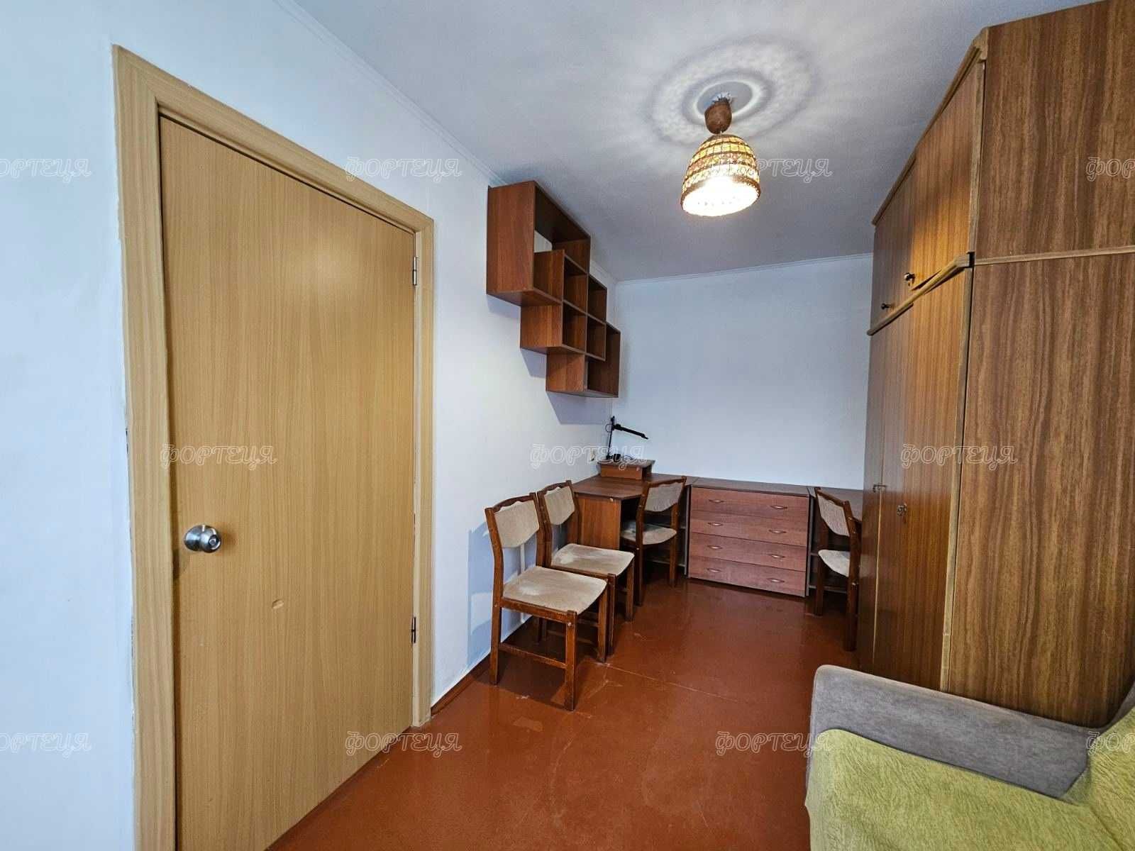 Продам 3- комнатную квартиру  в Центральном районе