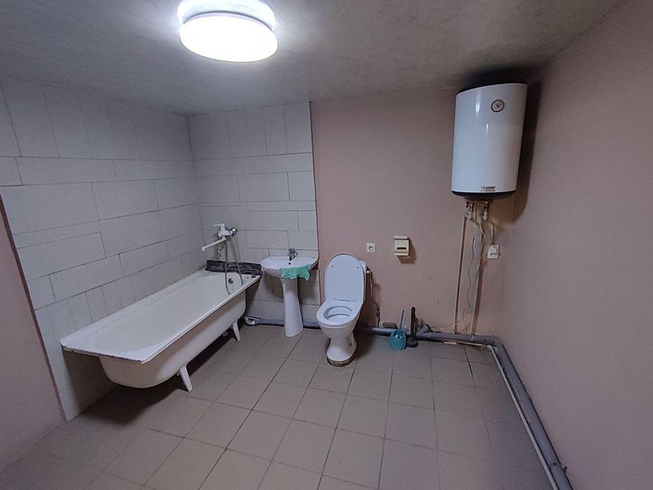 Продаж добротного будинку з жилою літньою кухнею в с. Орлівщина