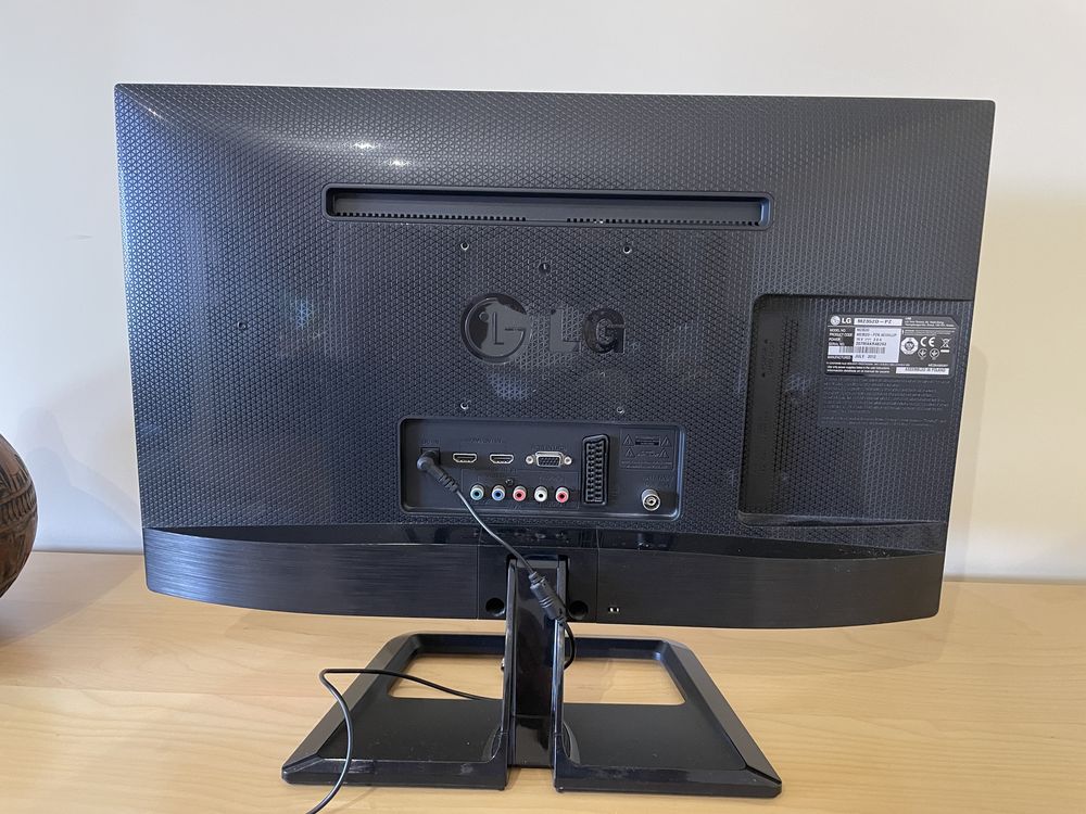 TV/Monitor LG M2352D-PZ