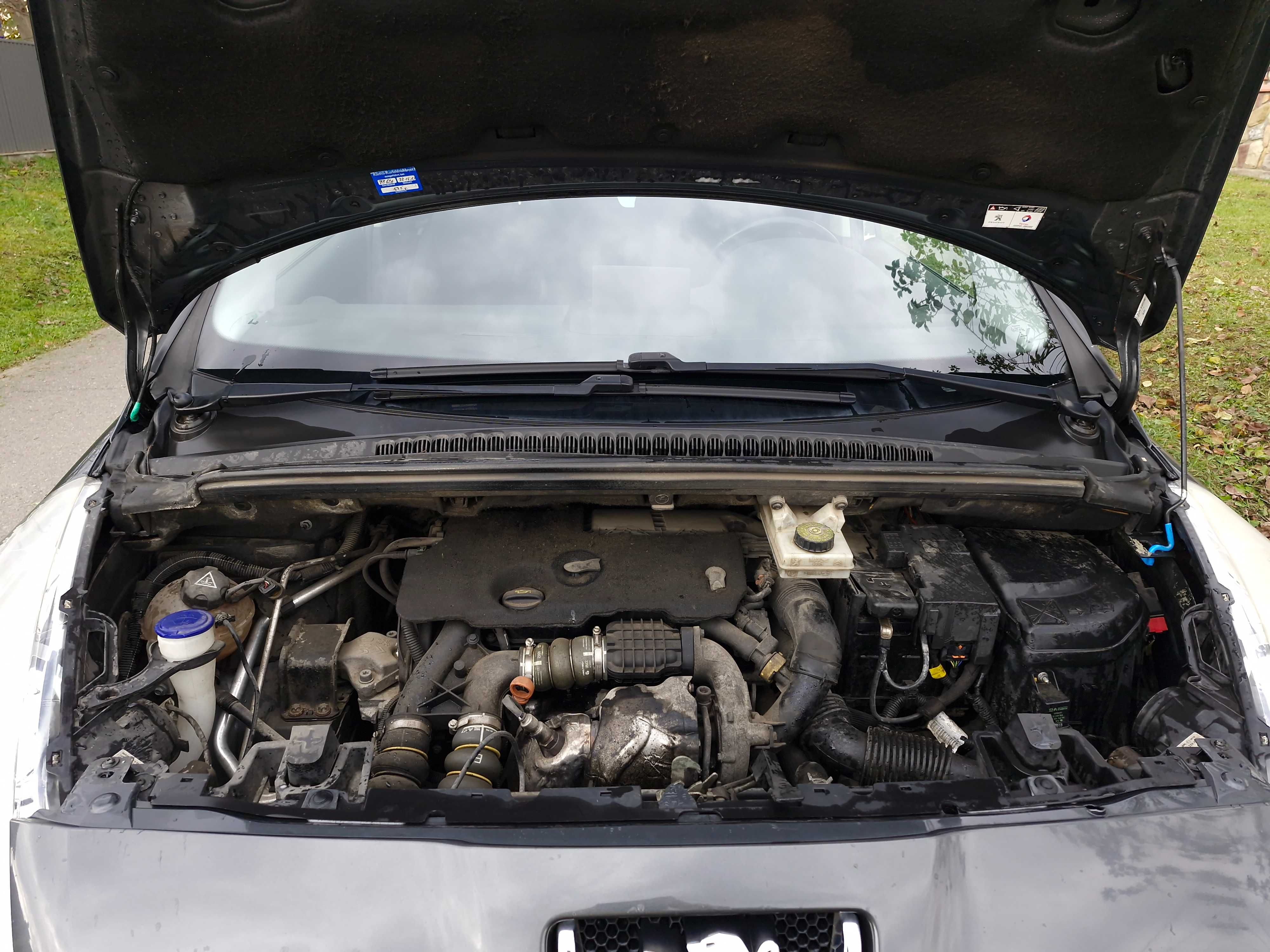 Peugeot 5008 2013