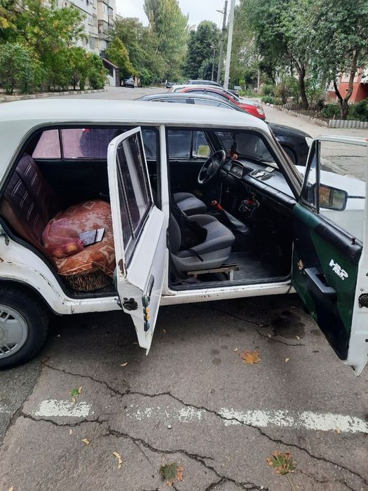 Продаю Ваз 21011