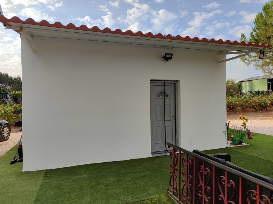 Arrendo T1 Novo  no campo de Almeirim a 10 KM de Santarém