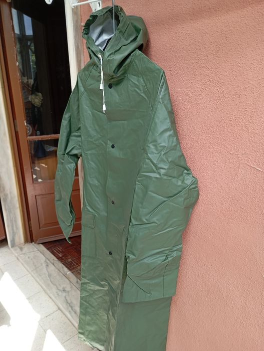 Capa de chuva impermeável, para homem, até aos pés, como nova, em verd