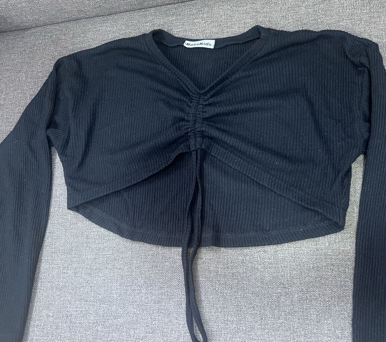 Чорний кроп-топ із довгим рукавом Boss Kids