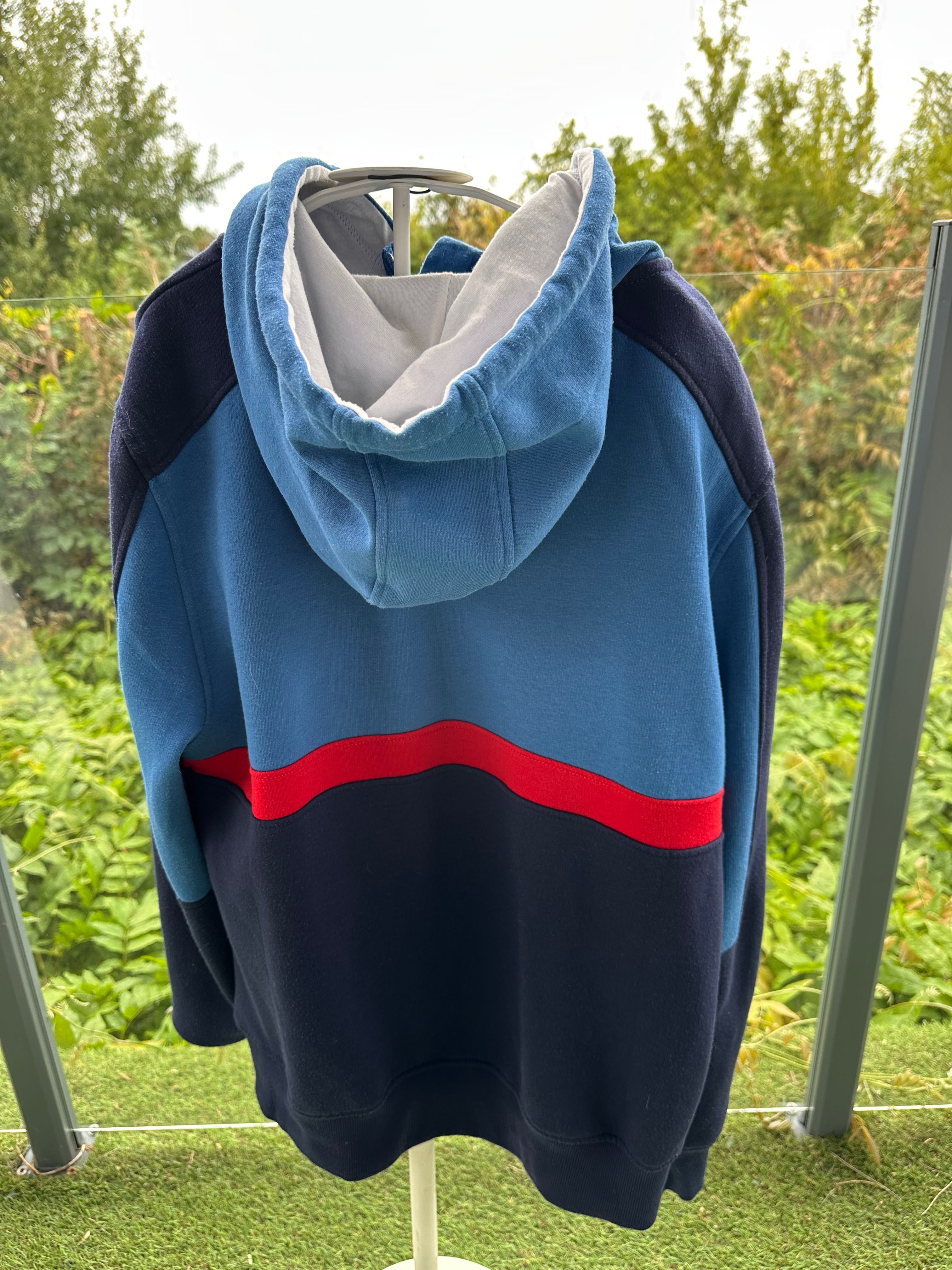 FC Barcelona - bluza z kapturem - rozmiar Junior M - 150cm