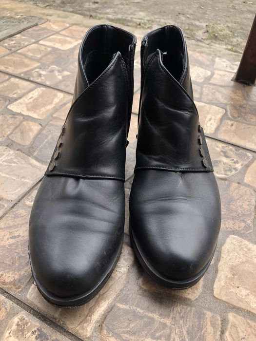 Жіночі черевички шкіряні