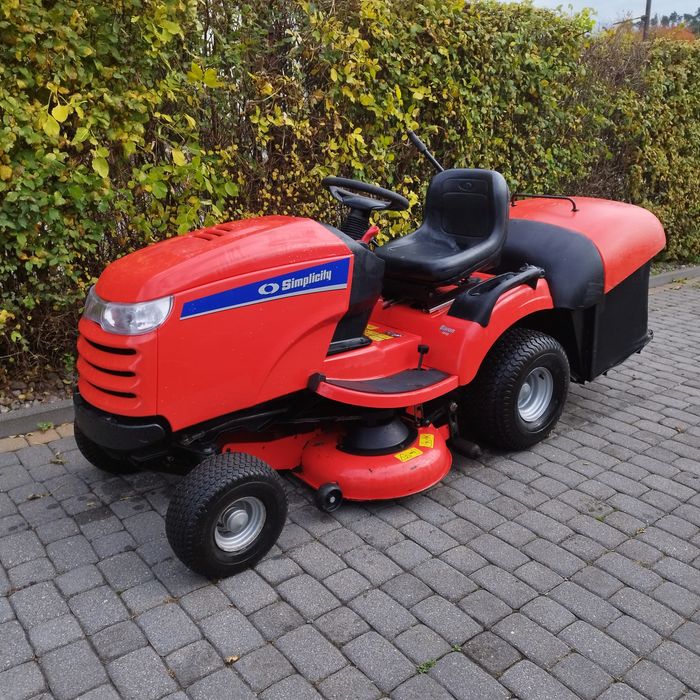 Traktorek stan bdb bez rdzy ogrodowy kosiarka Simplycity Baron 18 KM