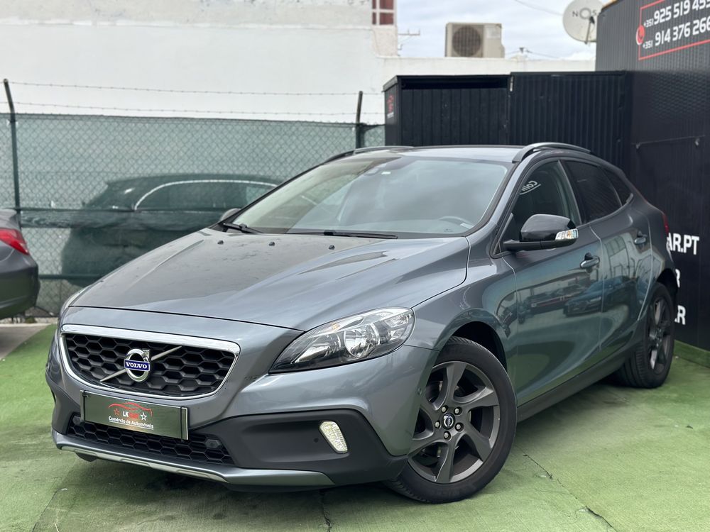 Volvo V40 1.6 D2 ‘ Cross Country ‘  GARANTIA