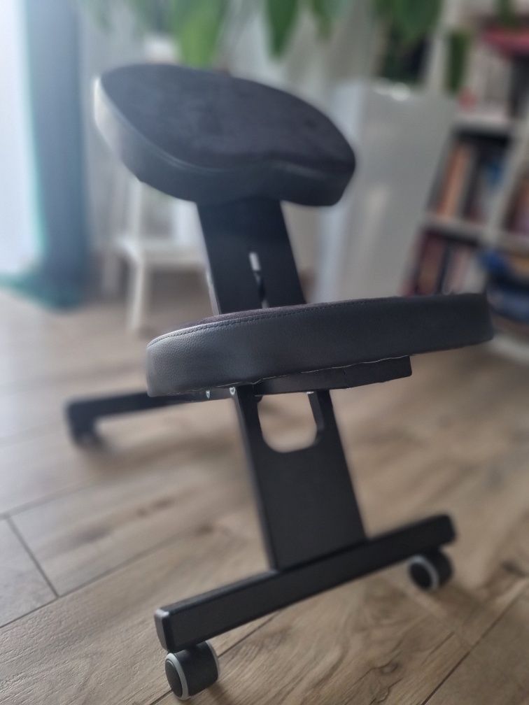 Klękosiad do biura, rehabilitacji, medytacji