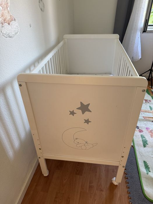 Cama de bebé Bambino + colchão e 3 lençóis (bom estado)