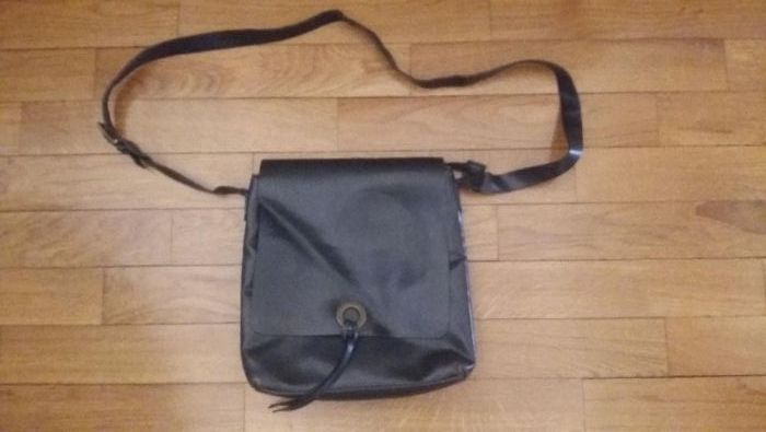 3 Bolsas / malas de mão: camel; preto