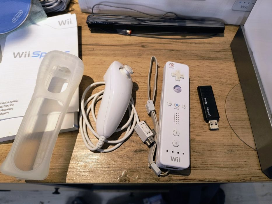 Przerobiona Nintendo Wii BOX 128GB USB Loader GX zestaw