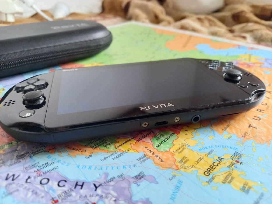Konsola Sony Ps Vita PCH-2016 slim 8gb