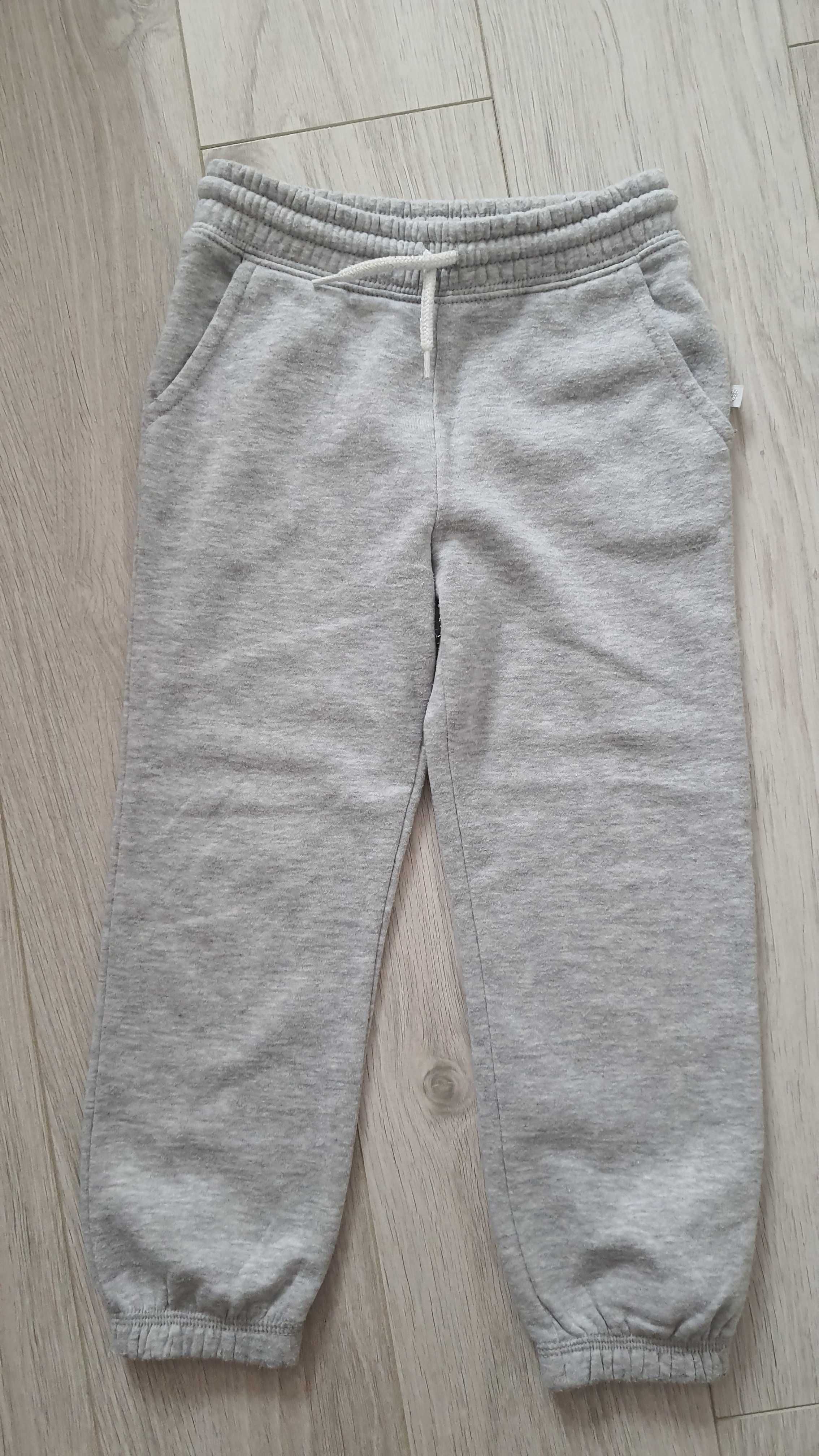 Spodnie dresowe Primark 110