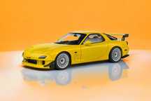 Mazda RX7 FD3RS STREETFIGHTERS 1999 Yellow Solido 1:18